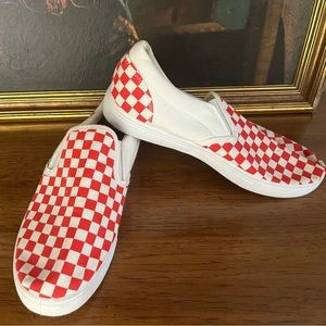 Fashion Checkerboard slip ons